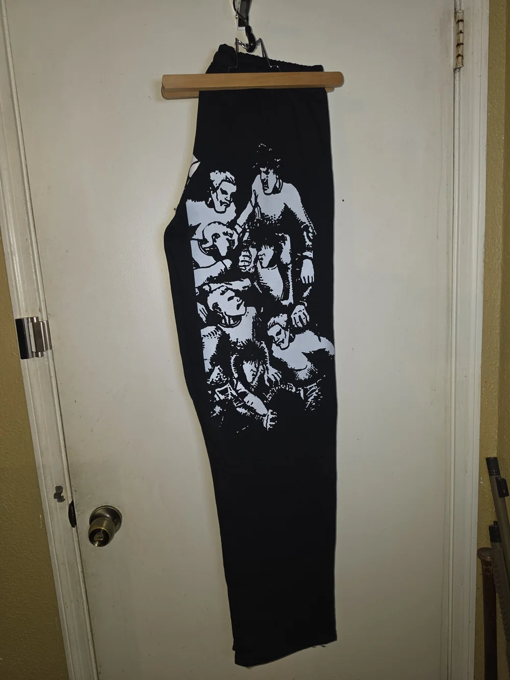 $NOT Get Busy or Die Tour Sweatpants – Black – Brand New